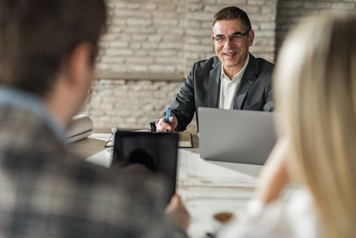 Professional financial advice is valuable for those navigating the complexities of freelance and contract work.