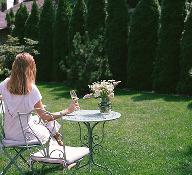 Picnic in Garden