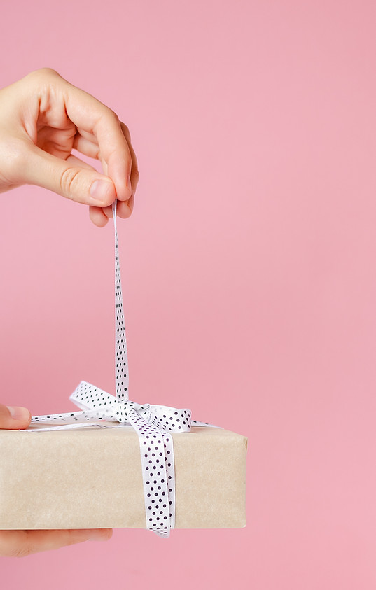Unwrapping Gift Box 