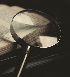 Magnifying Glass Close-Up