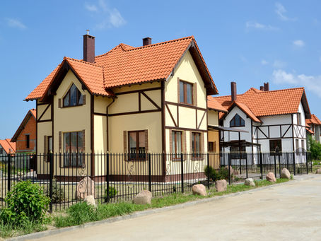Budownictwo tradycyjne vs. nowoczesne: Porównanie metod oraz materiałów
