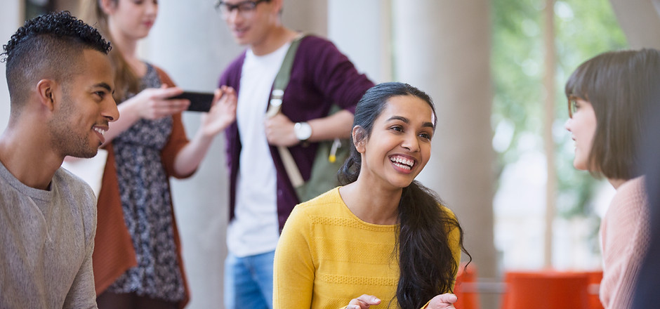 Estudiantes universitarios