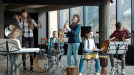 The Benefits of Learning and Training Music at Music Schools