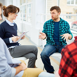 Dirigeants, cadres dirigeants, managers expérimentés ou non, en activité.