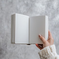 Leeres Buch öffnen