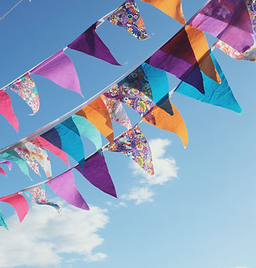 Bunte Fahnen