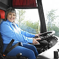 Heureux chauffeur de bus