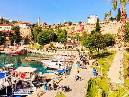 Antalya'da Gayrimenkul: Yatırım ve Yaşam Rehberi