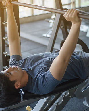 男のウェイトトレーニング