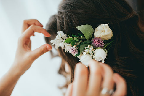 Floral hair arrangement