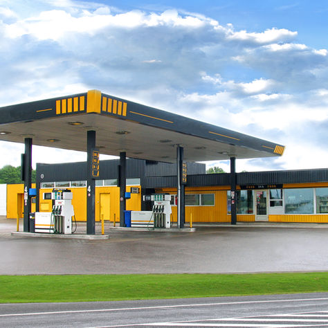 What is the traffic capture rate for gas stations?