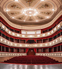 In teatro