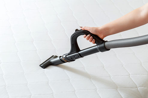 Cleaning a Mattress with a vacuum cleaner