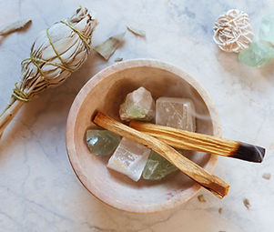 Crystals,-Sage-and-Incense