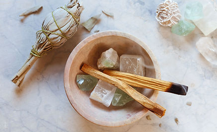 Crystals,-Sage-and-Incense