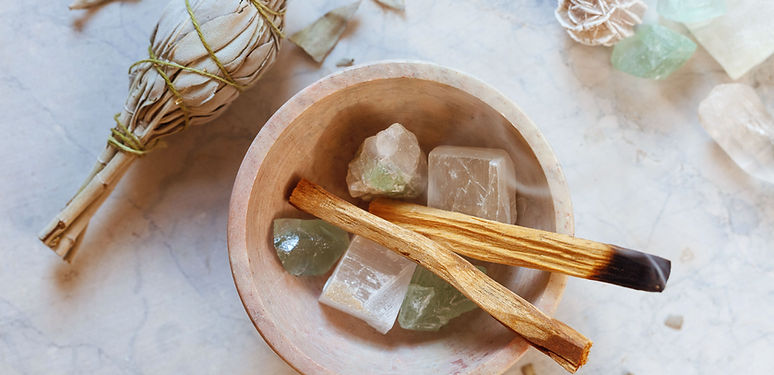 Crystals,-Sage-and-Incense