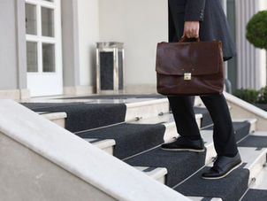 Bill C-12: What the SUV Backlog and Non-Compliant Incubators Mean for Applicants