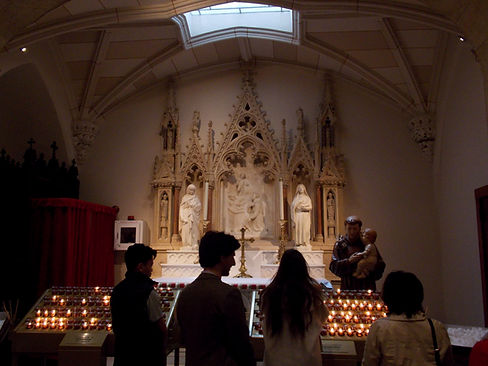 Religious sites often host large, diverse congregations, including vulnerable individuals with underlying health conditions. With limited on-site medical support, CardiAngel AEDs enable fast, effective intervention and foster a culture of preparedness among staff and volunteers