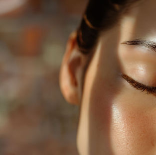 Warum zucken meine Augen? Ursachen, Gefahren und Lösungen