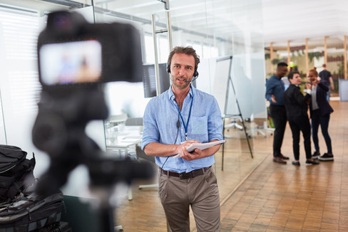 Un journaliste se fait filmer