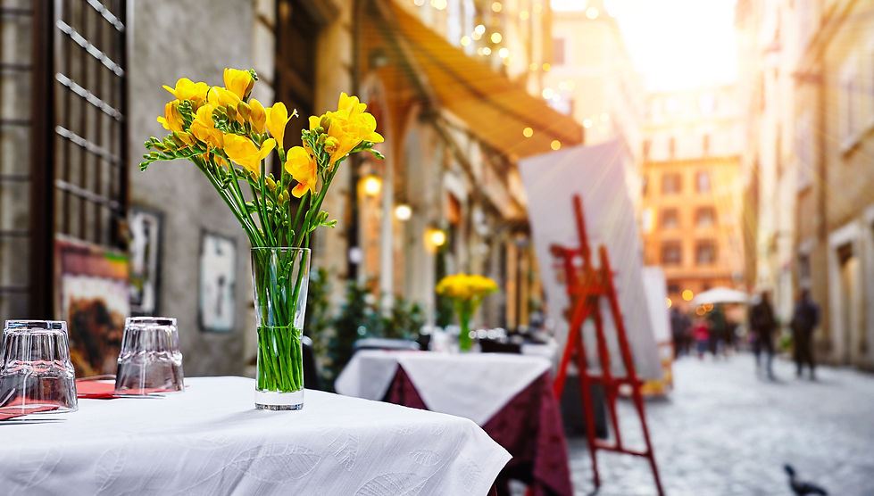 Tavolo con fiori