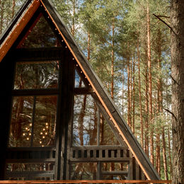 Airbnb cabin balcony with mountain view — unique feature that makes a listing title more compelling.