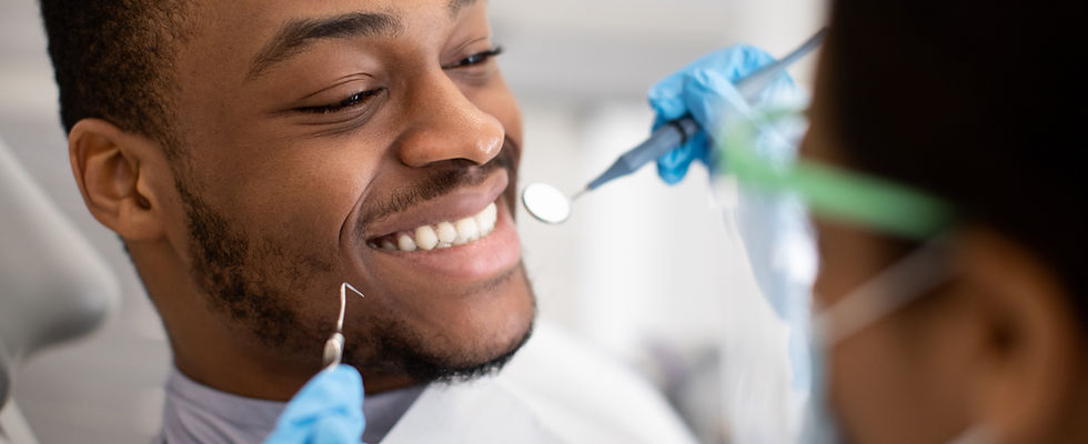 Diş randevusundaki adam