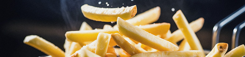 Papas fritas crujientes y doradas