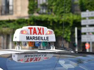 Постановление французского правительства официально запретило внутренние авиарейсы