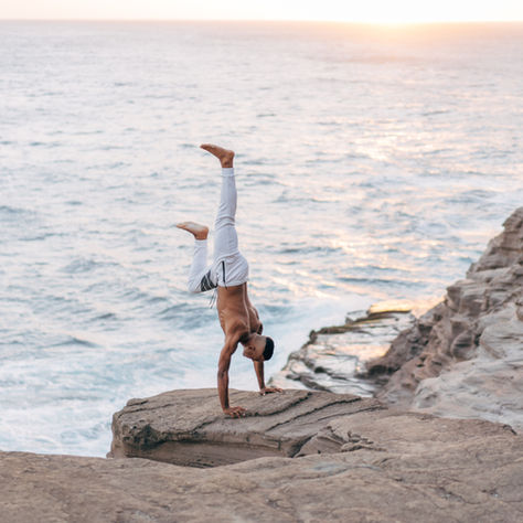 ההזדמנות שלכם להתחיל לתרגל עמידות ידיים