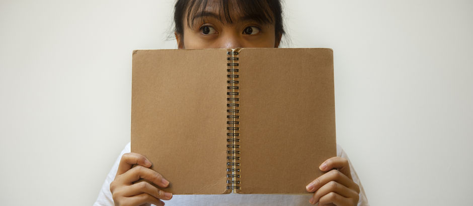 10 Warning Signs Someone May Be Hiding Their Past – Insights from a Singapore Private Investigator