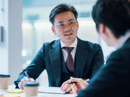 Mastering Japanese Politeness Levels: Teinei, Kenjō, and Sonkei – A Guide for Future Professionals in Japan