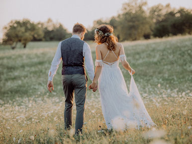 結婚したら保険はどうする？後悔しない保険選びを解説