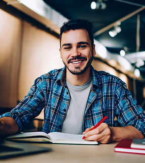 Étudier dans la bibliothèque