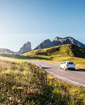 Macchina in campagna