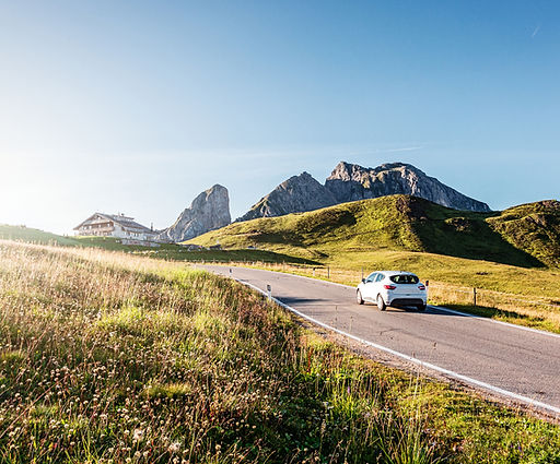 Macchina in campagna