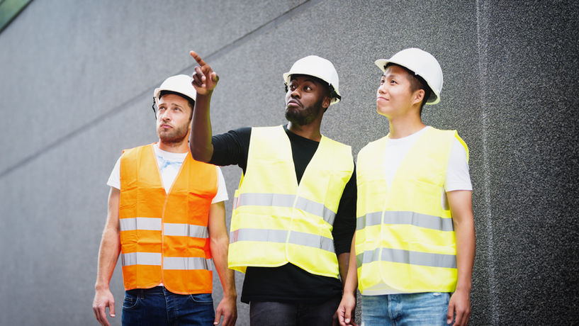 trabalhadores da construção