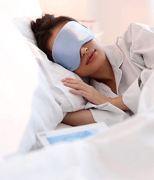 Schlafen mit Augenmaske