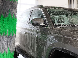 The Surprising Risks of Automated Car Washes versus the Benefits of Professional Car Detailing