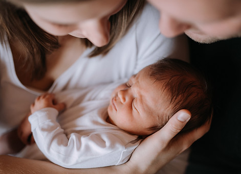 Nouveau-né avec ses parents