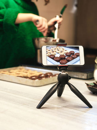 How Small Brands Utilize Social Media: YouTube