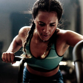 women focused during exercise