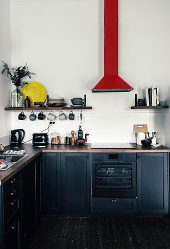Kitchen Dark Cabinets