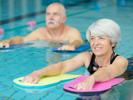 Learn How To Do SAFE Core Exercises In The Pool