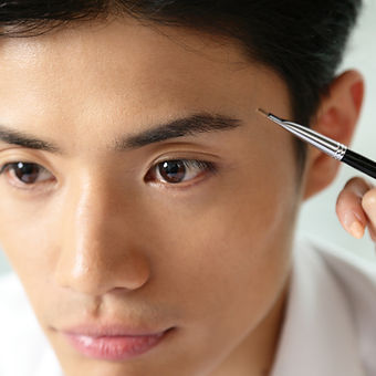 Eyebrow Styling