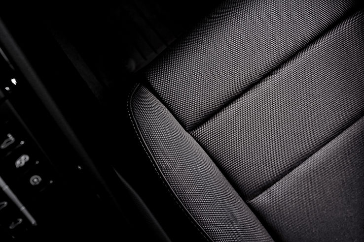 Assento de carro de tecido