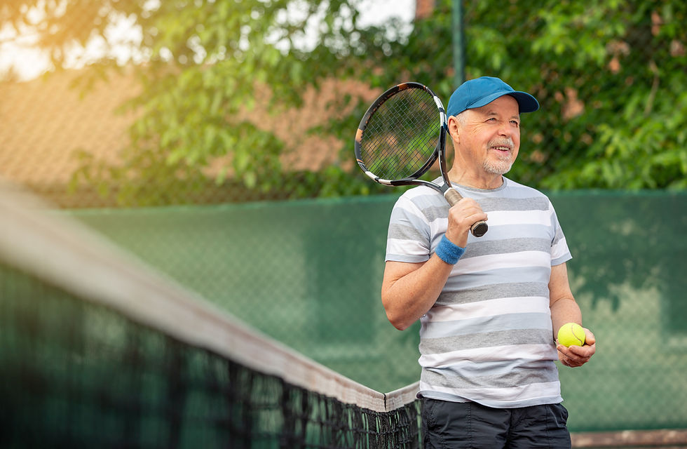 Man speelt tennis