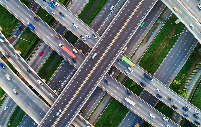 De nombreuses routes se croisent