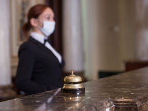 MOZO DE EQUIPAJES / BOTONES - HOTEL VP PLAZA DE ESPAÑA