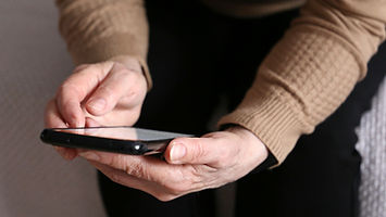 スマートフォンの使い方を学ぶ